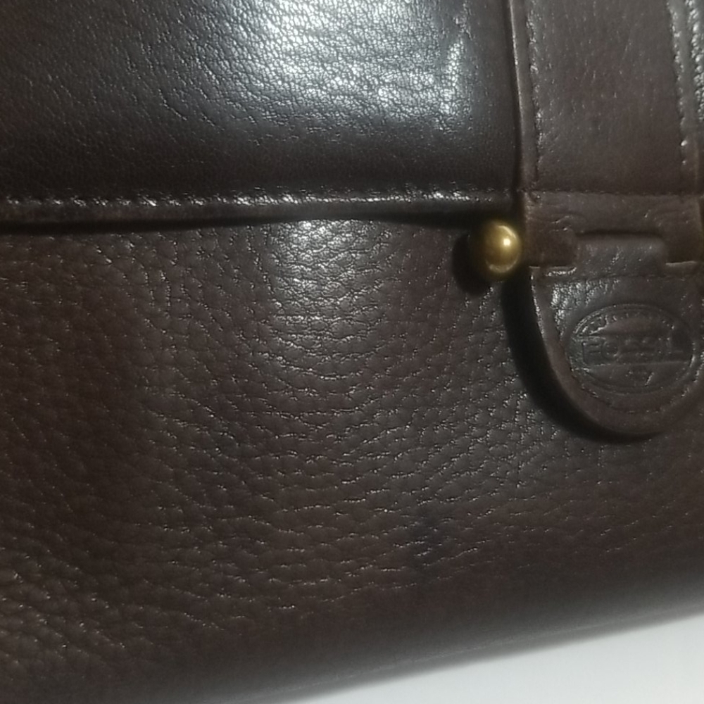 Fossil Wallet - Picture 12 of 15